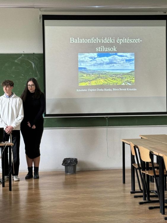 Thanosok az Óbudai Egyetem Tudományos Diákköri Konferencián