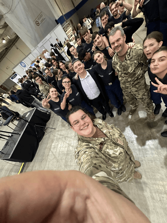 Pályaorientáció kicsiknek, Informatikai Mini Börze és Szakmázz! nagyoknak