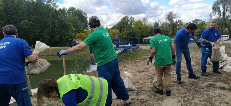 Vízügyi szakmai program az Európai-hírű gyakorló pályán - II.rész